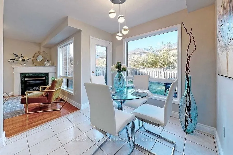 11 Selkirk Drive