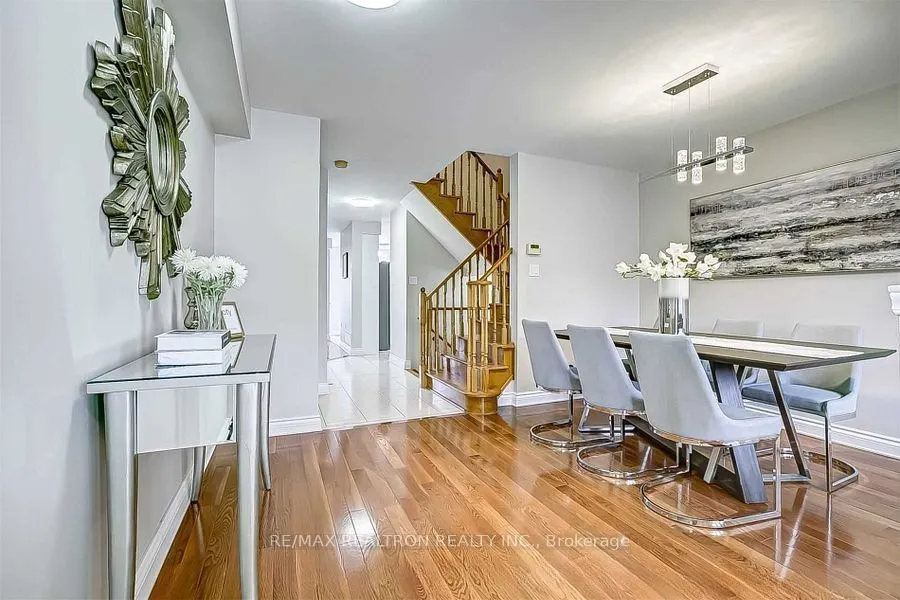 11 Selkirk Drive