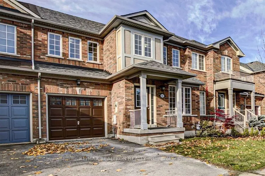 11 Selkirk Drive