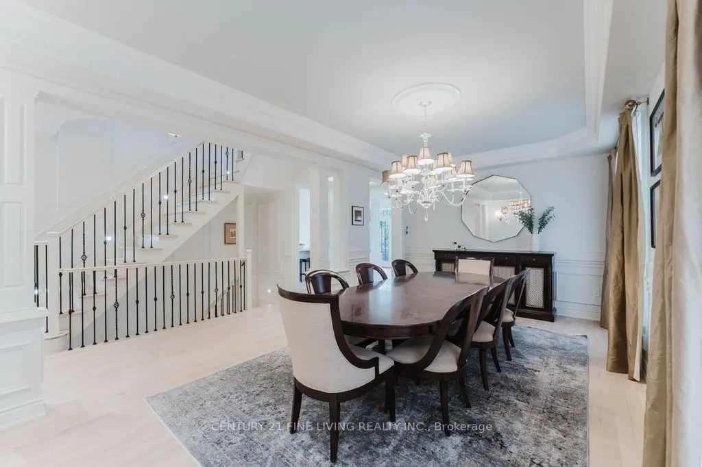 96 Wolf Creek Crescent