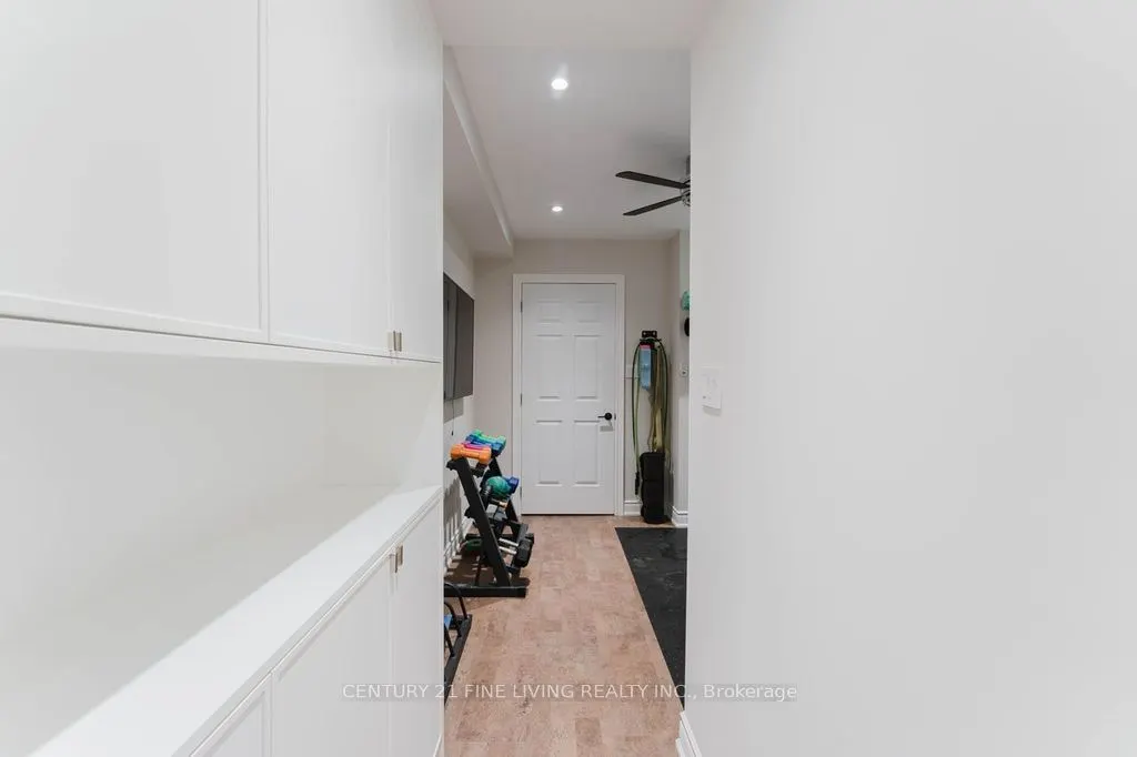96 Wolf Creek Crescent