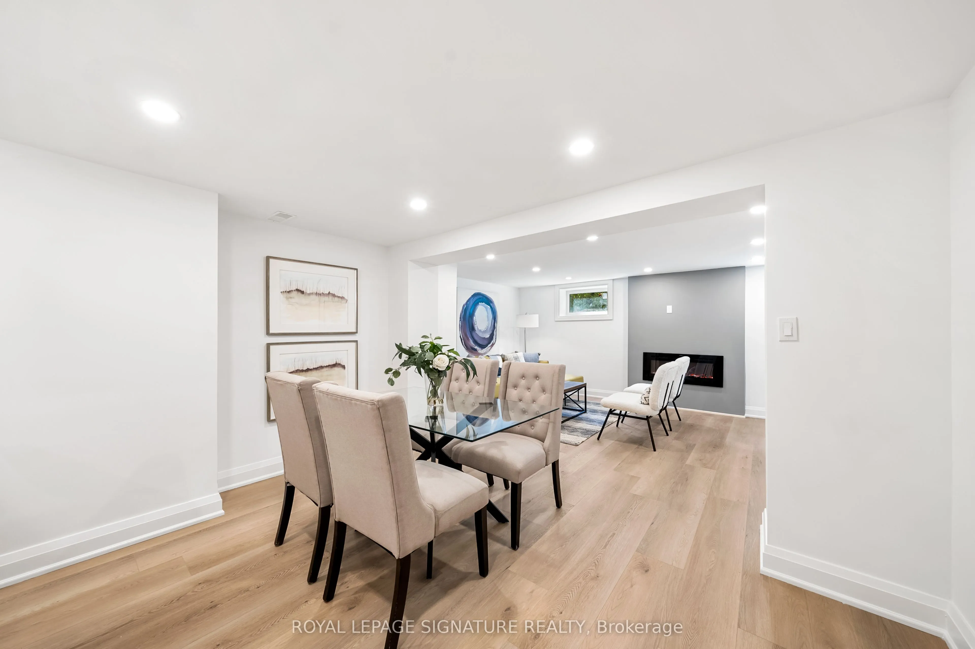 247 Kathryn Crescent, #Lower