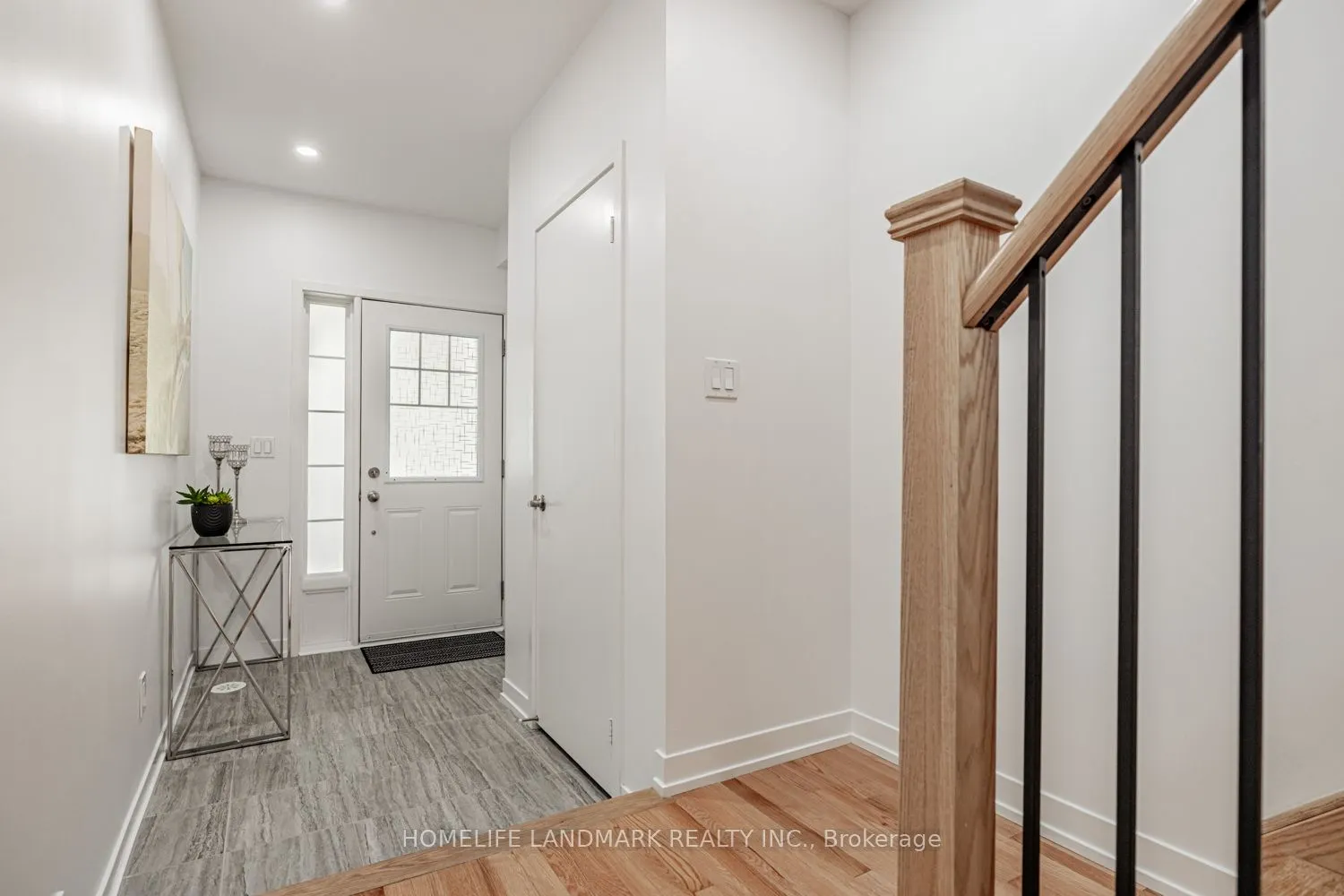 10606 Bathurst Street