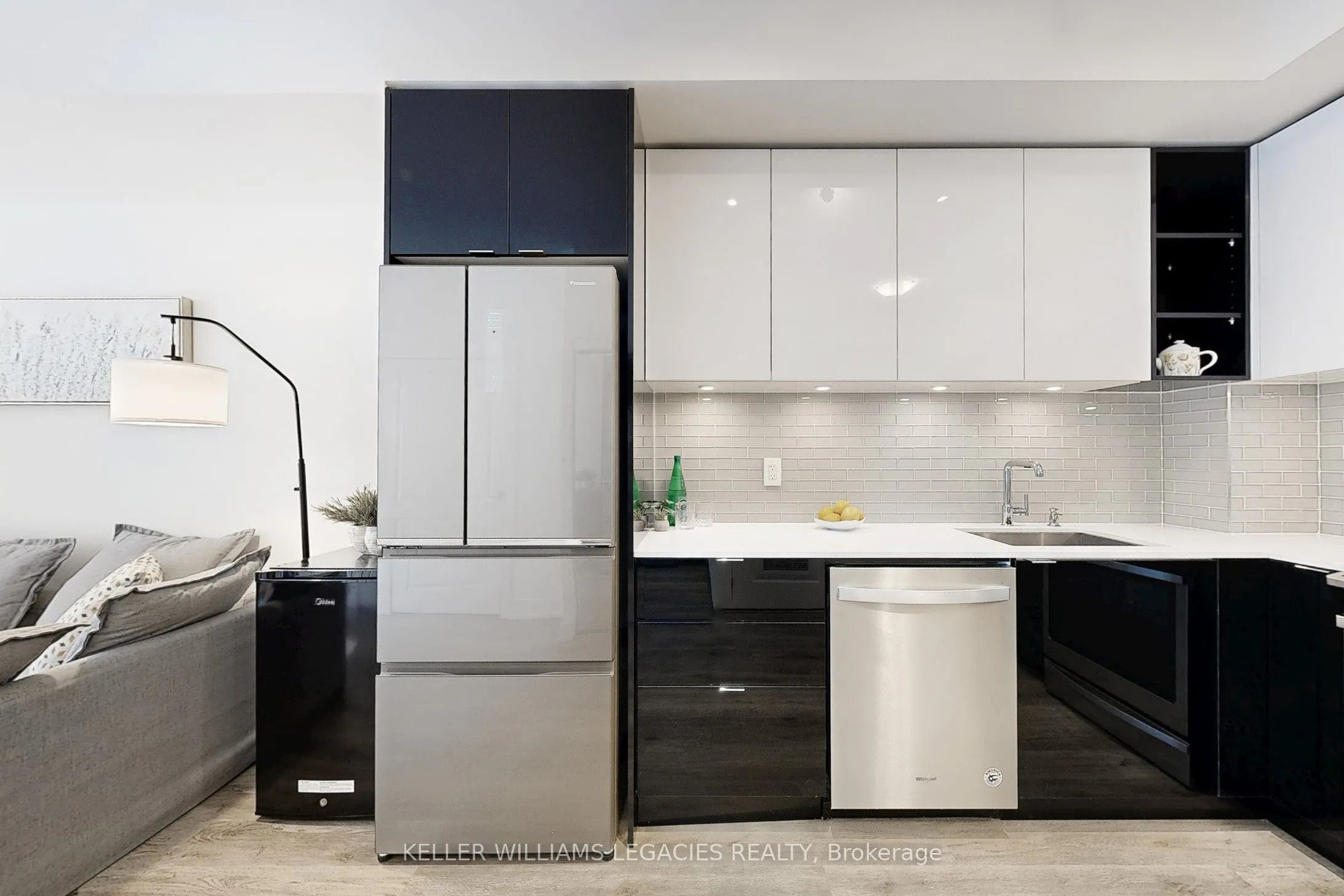 100 Eagle Rock Way, #211