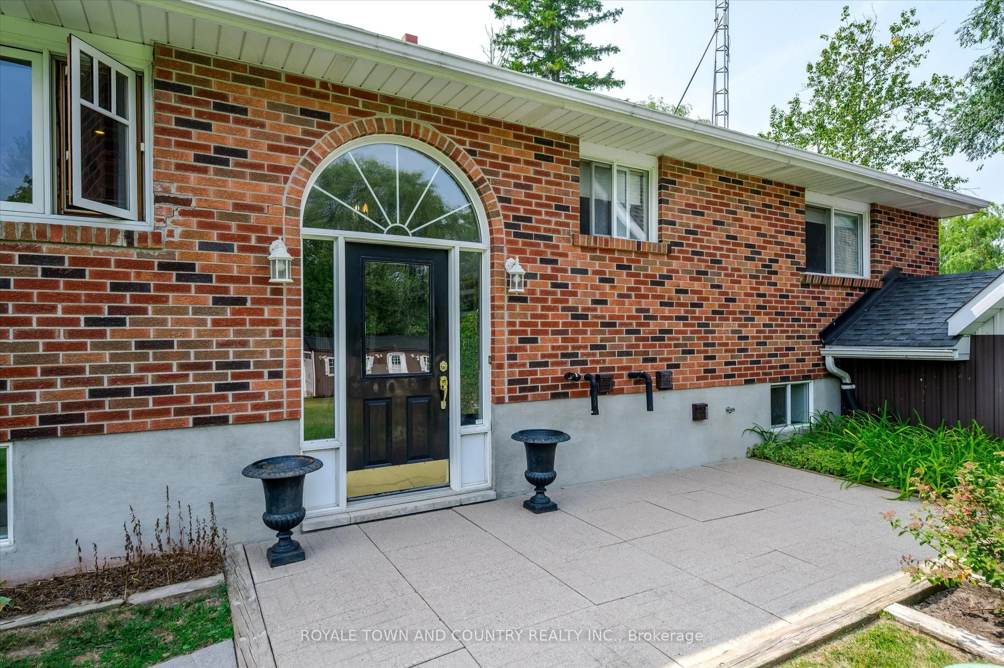 5427 RAVENSHOE Road