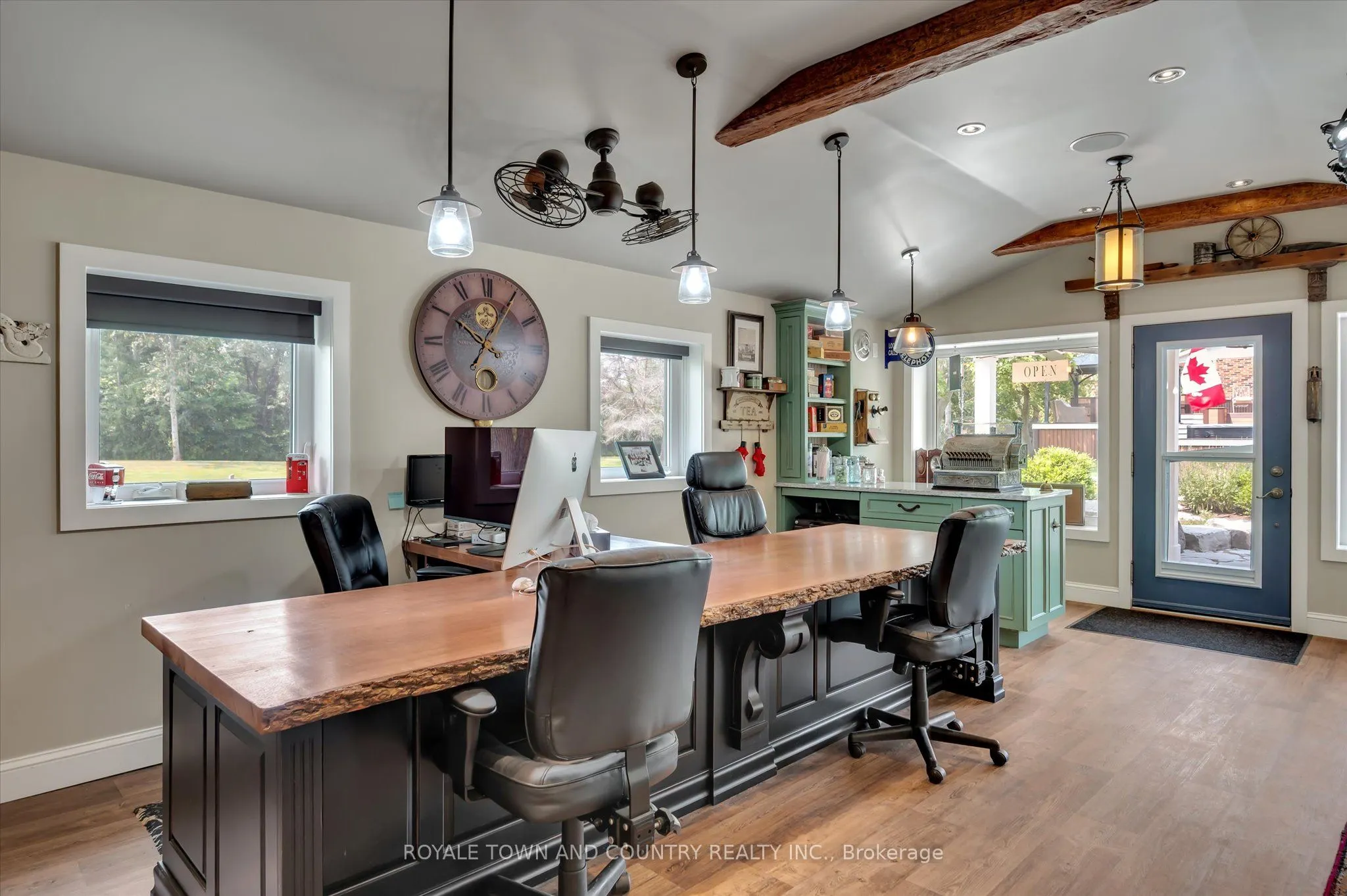 5427 RAVENSHOE Road