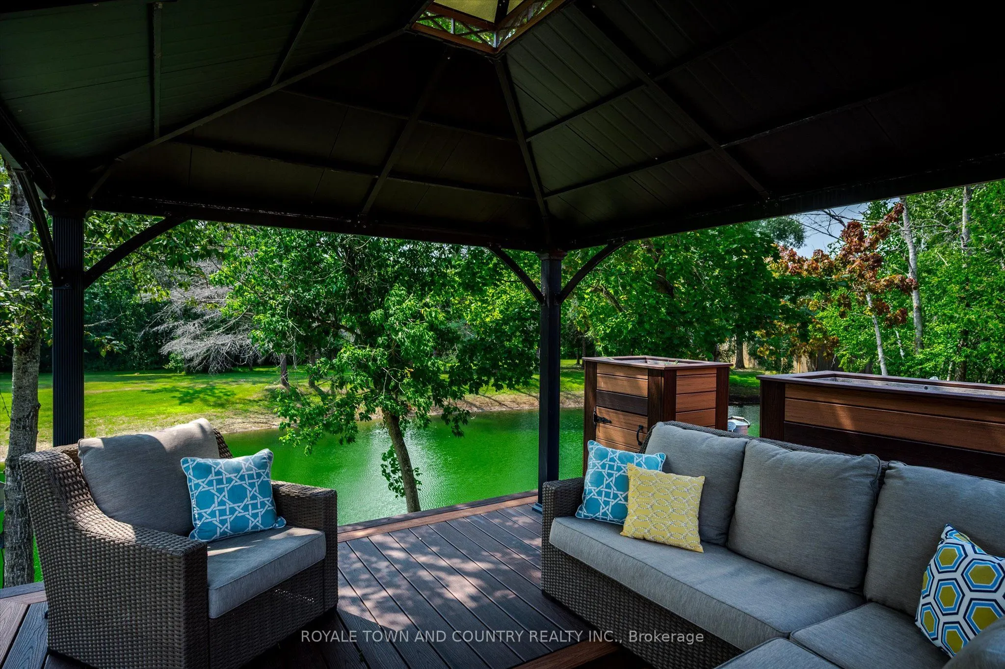 5427 RAVENSHOE Road