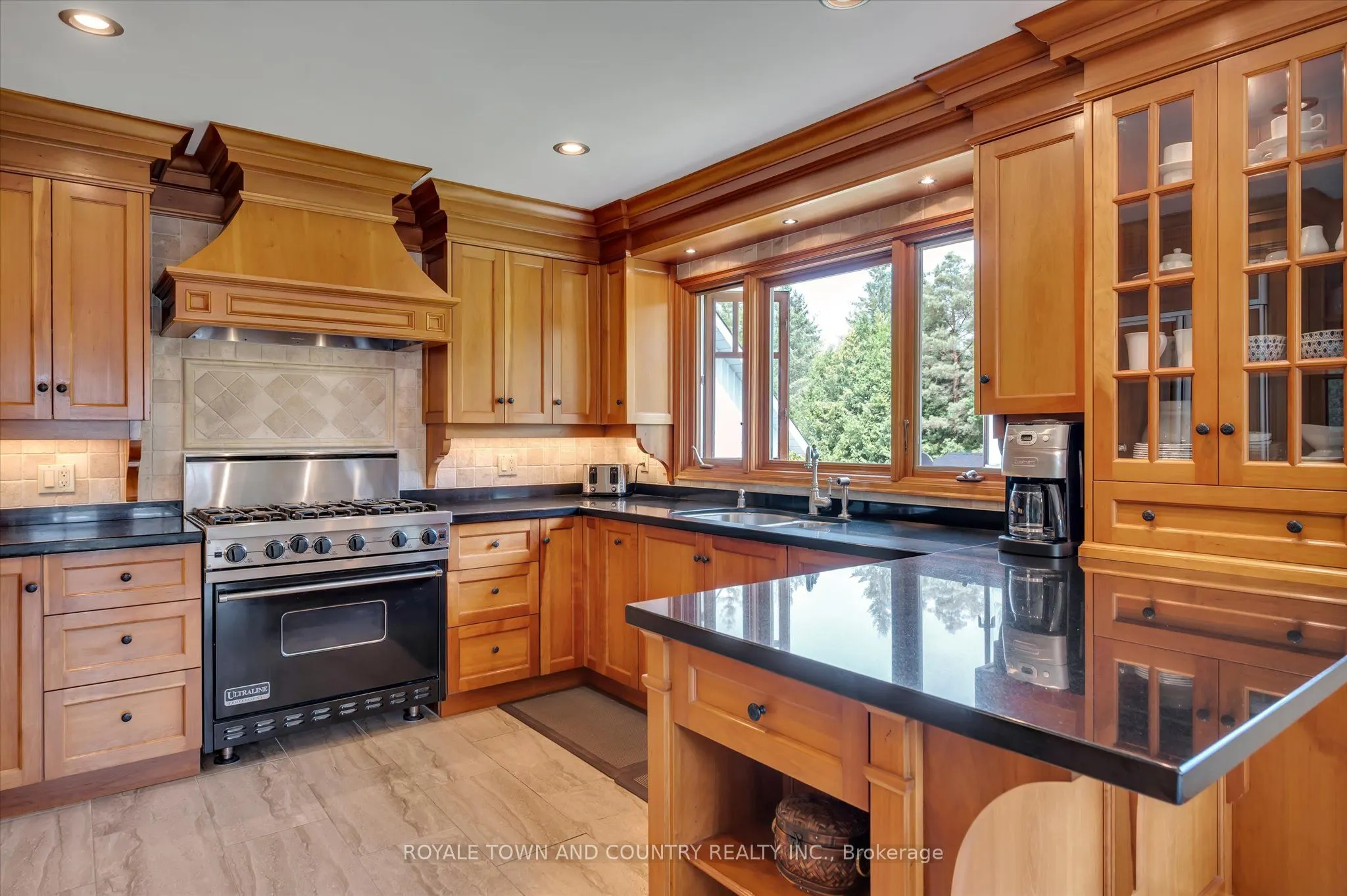 5427 RAVENSHOE Road