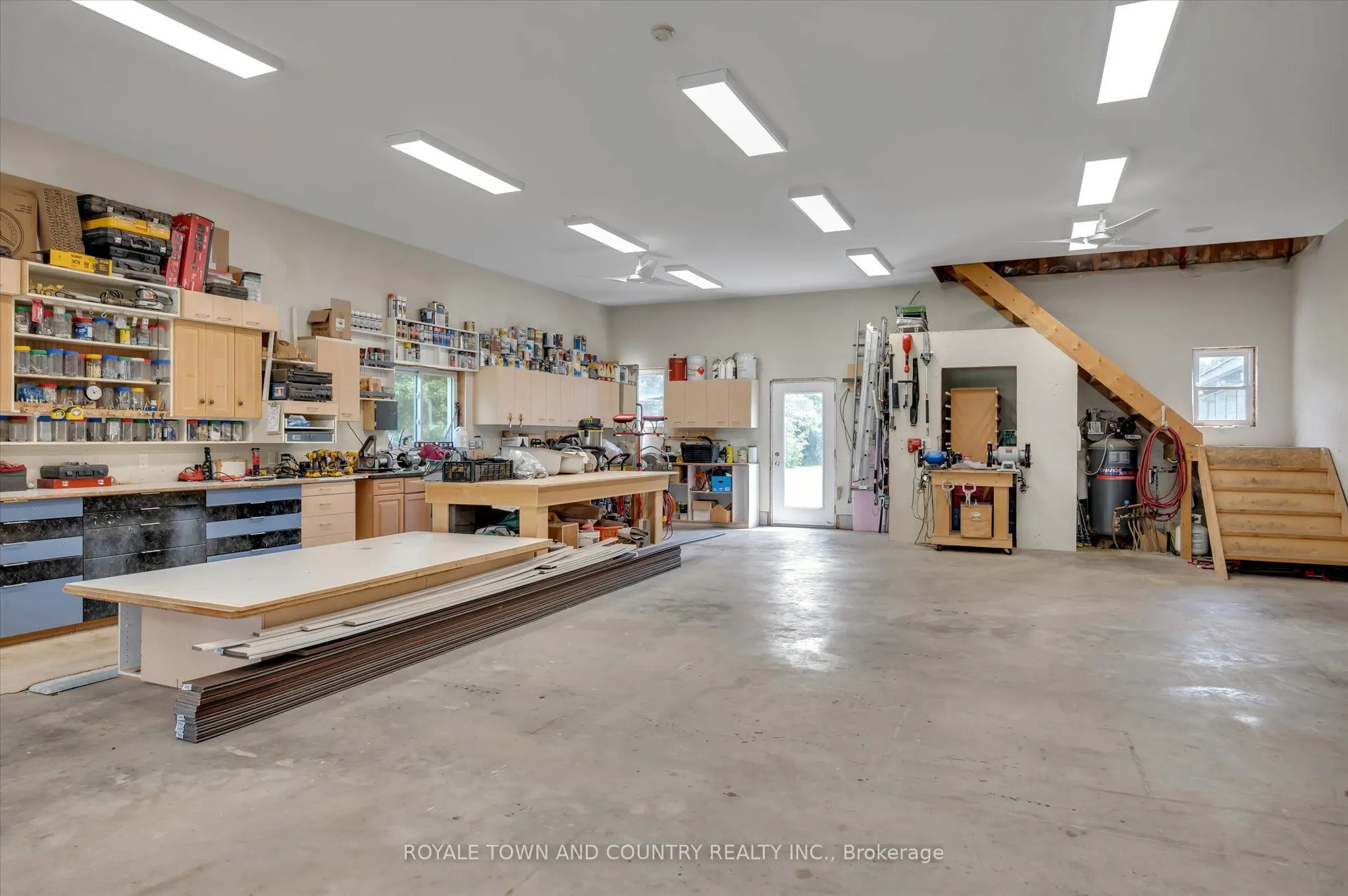 5427 RAVENSHOE Road