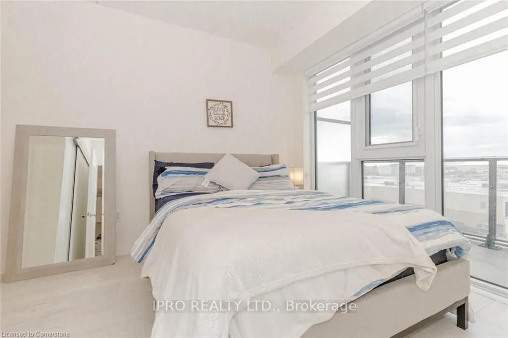 9000 Jane Street, #606