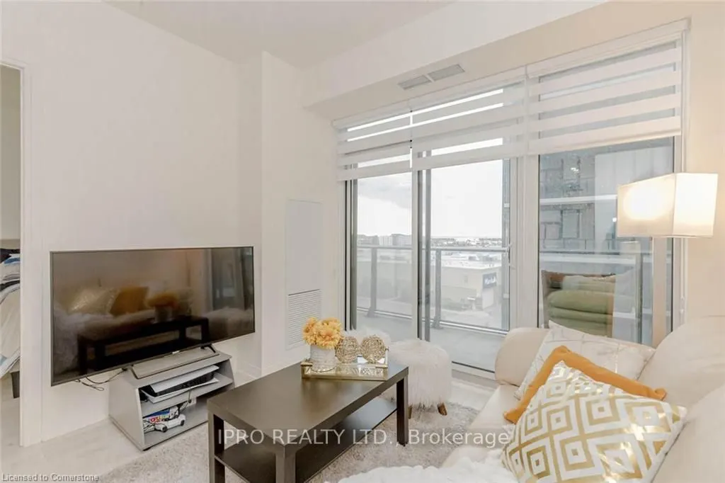 9000 Jane Street, #606