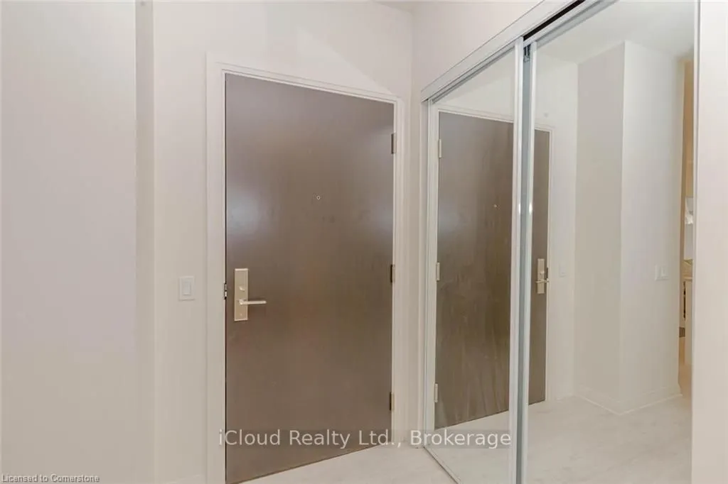9000 Jane Street, #606