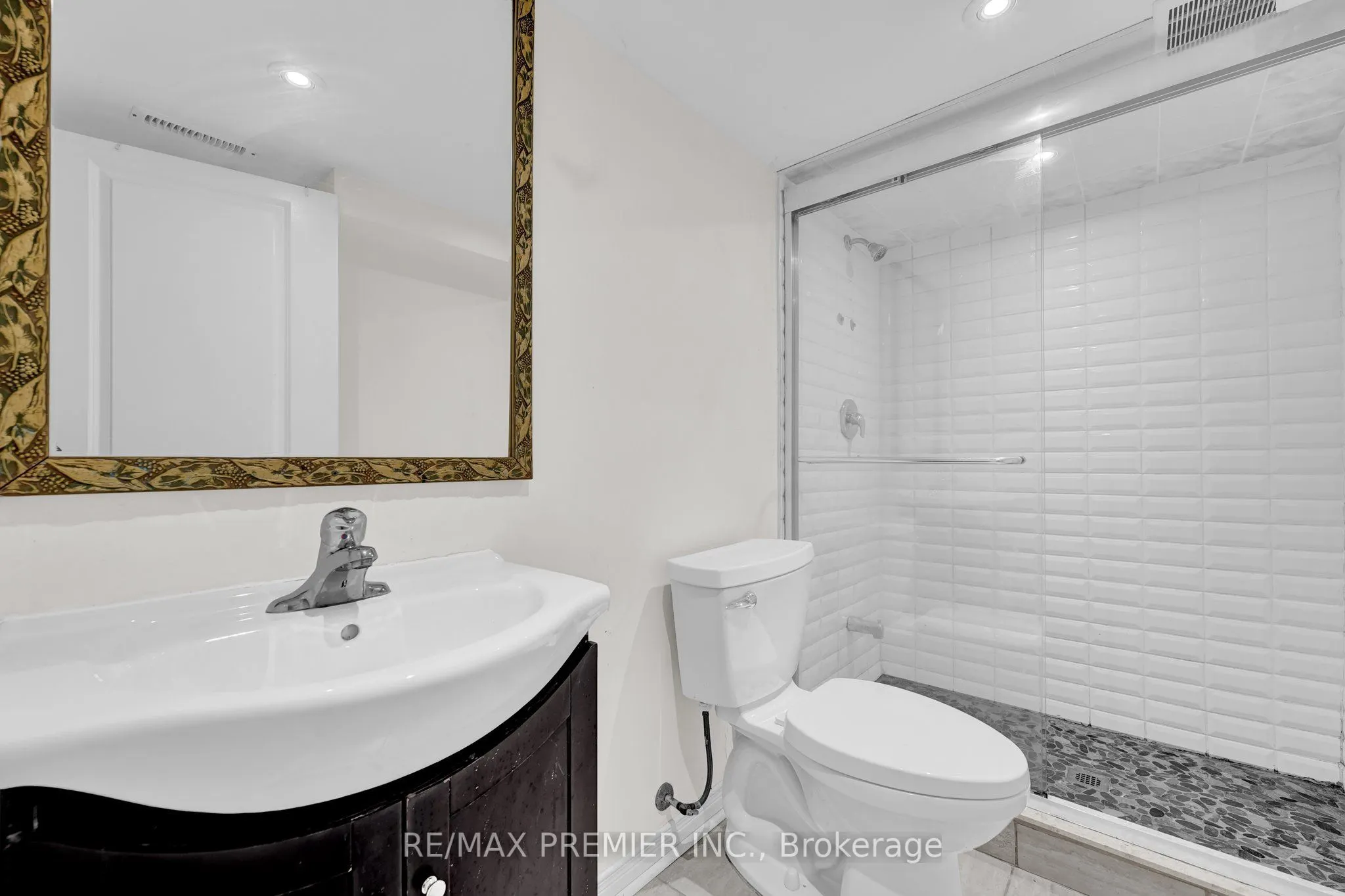 81 Greenview Circle, #BSMT
