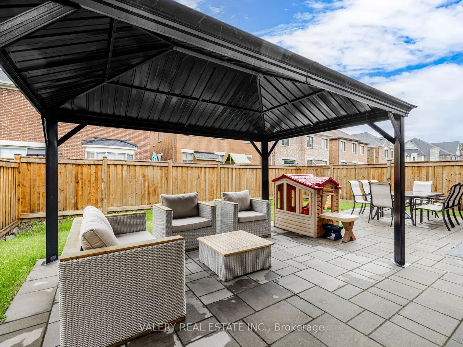 41 Chorus Crescent
