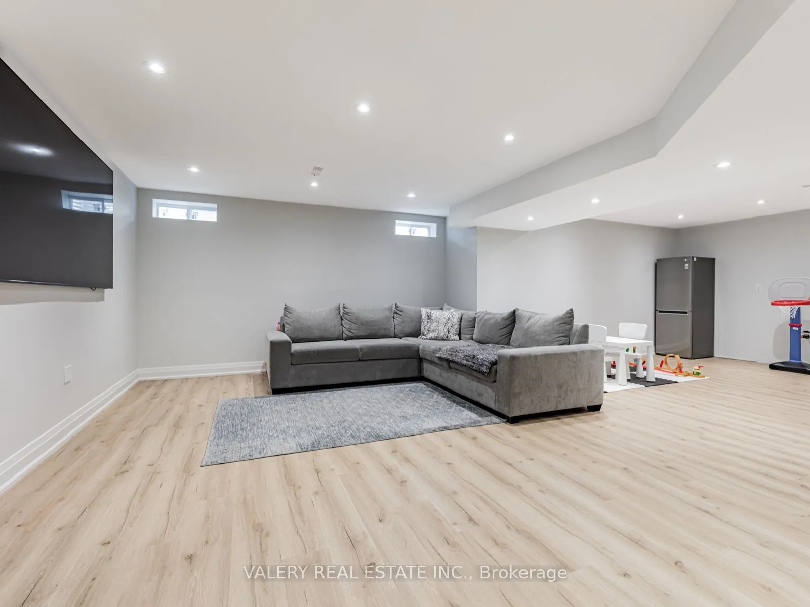41 Chorus Crescent
