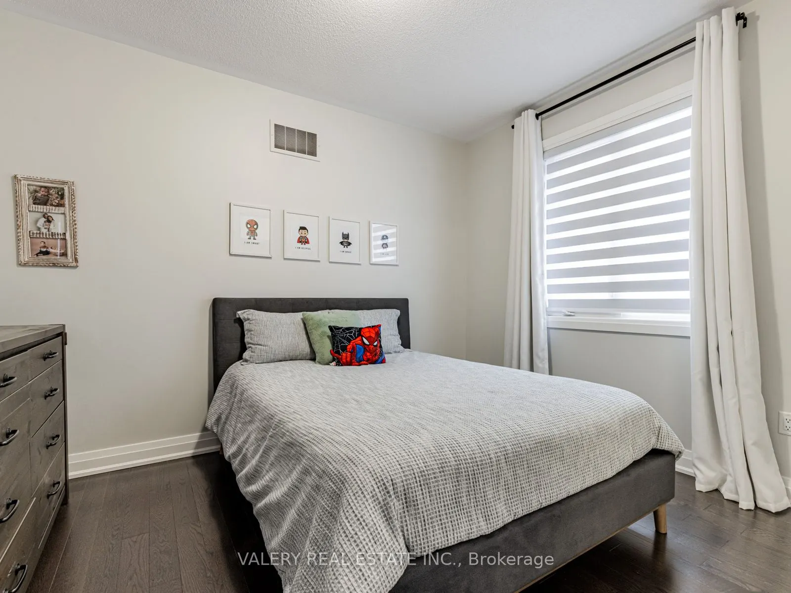 41 Chorus Crescent