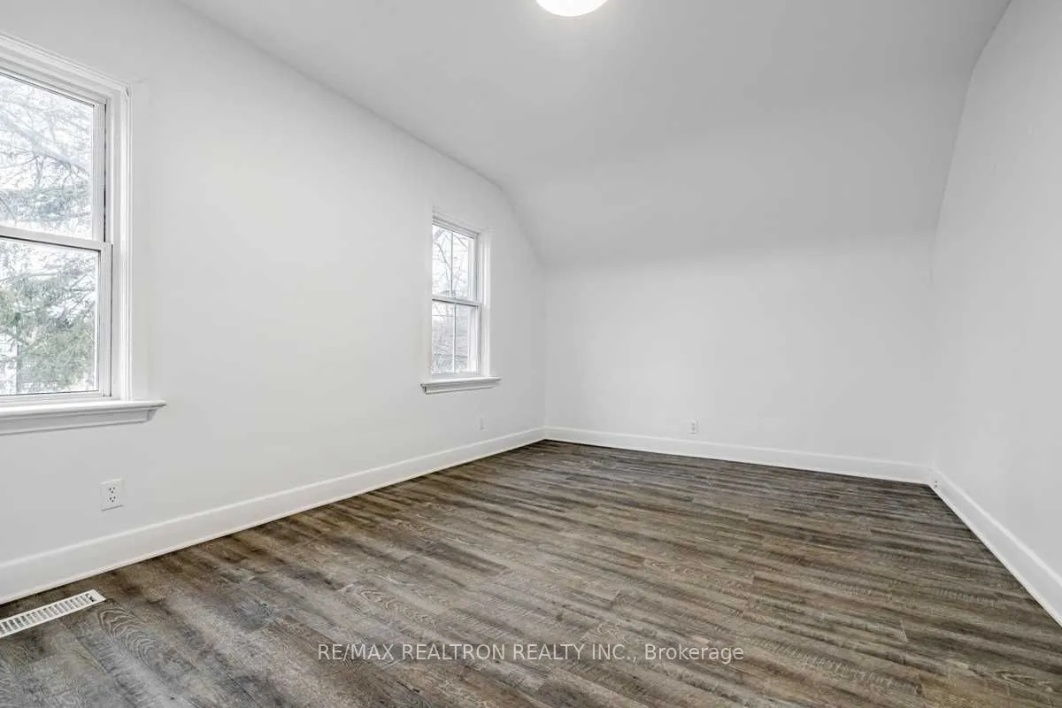 14 John Street, #Front
