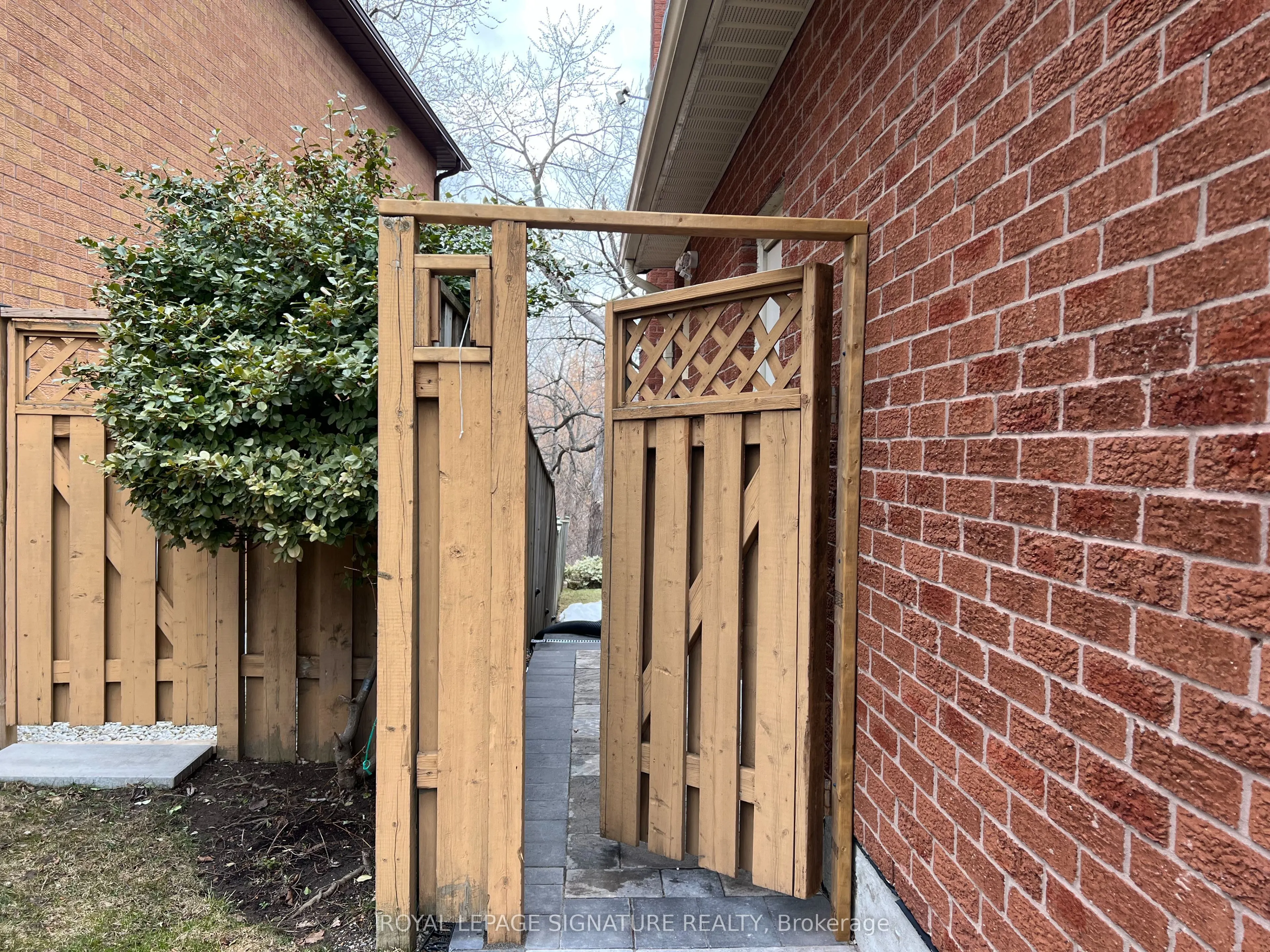 12 Tanglewood Trail, #Bsmt