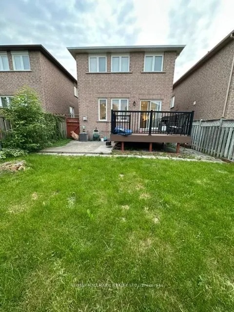 6 WOODHAVEN Crescent