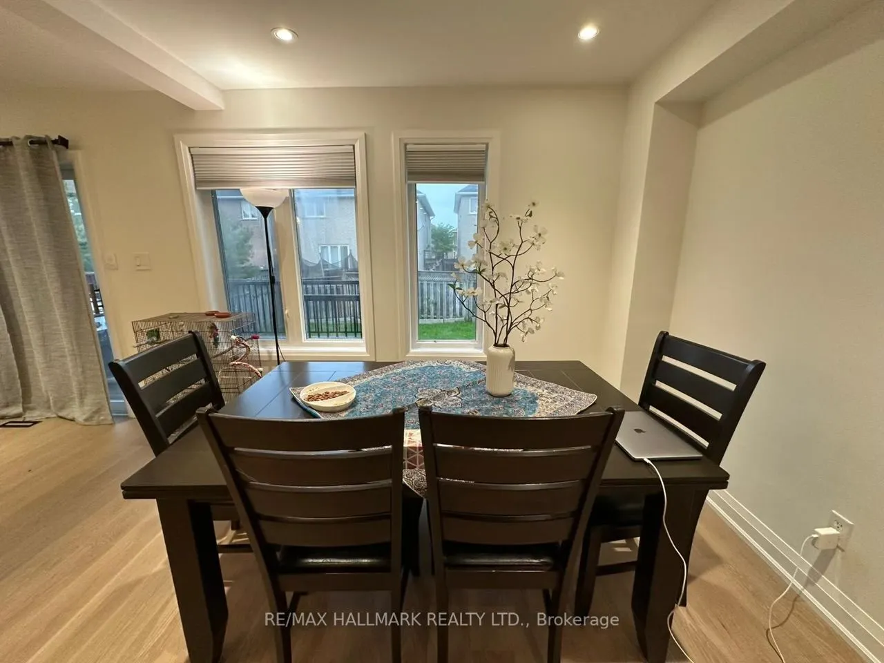 6 WOODHAVEN Crescent