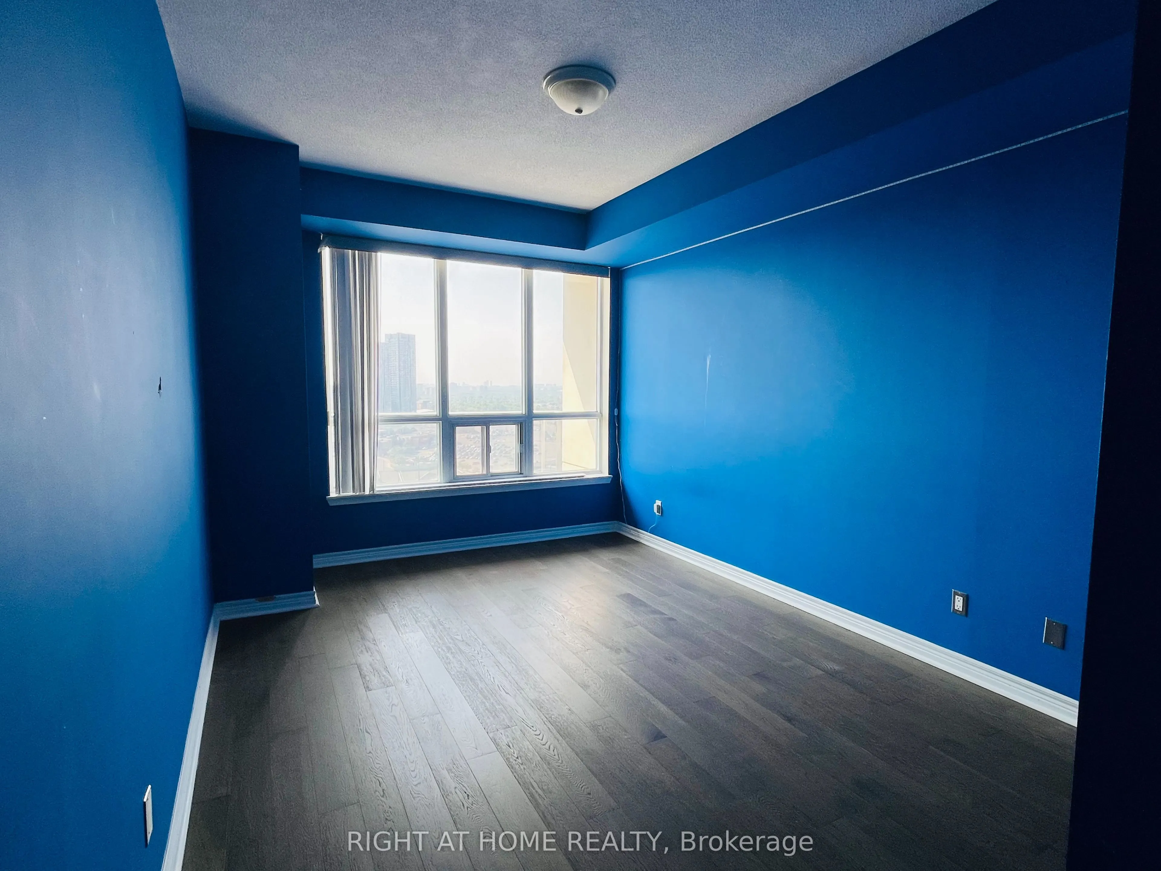 15 North Park Road, #LPH209