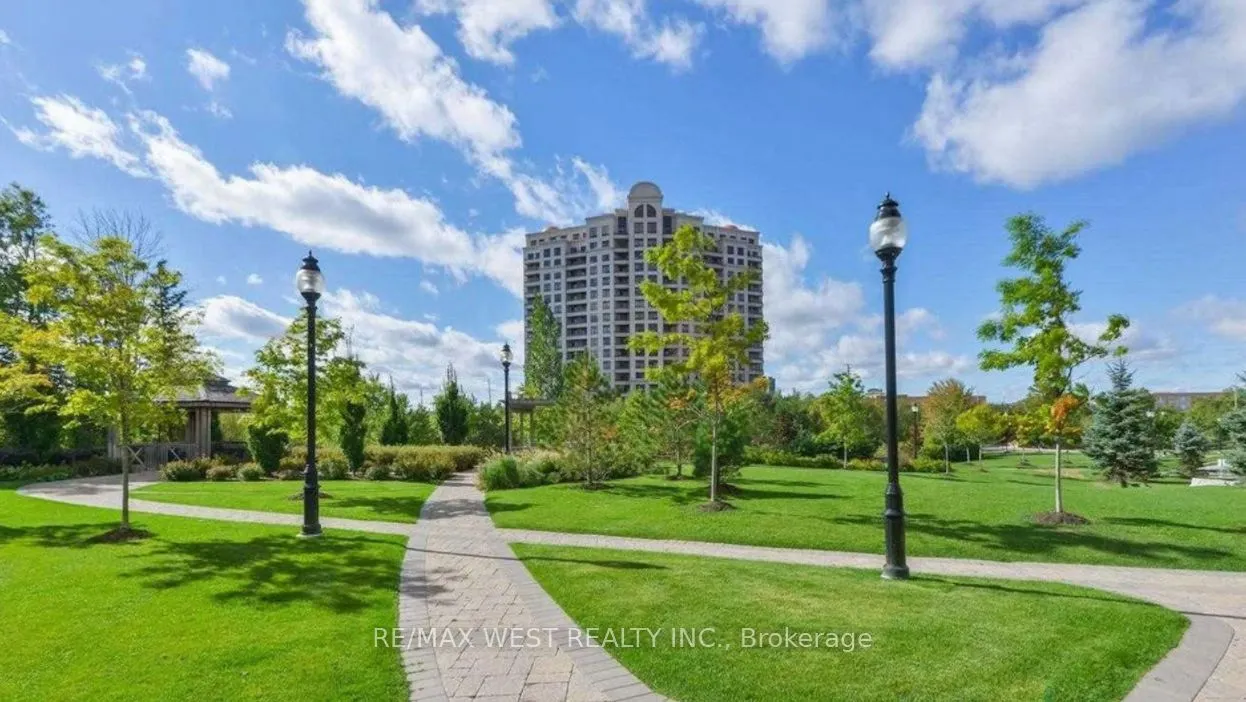 9235 Jane Street, #1404
