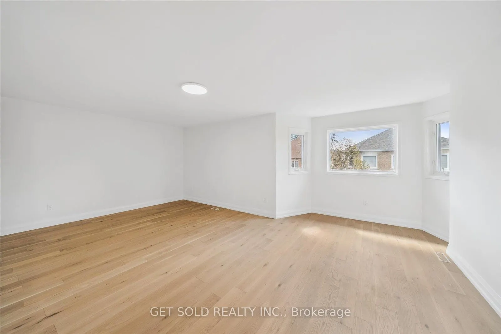 27 Edenbridge Drive
