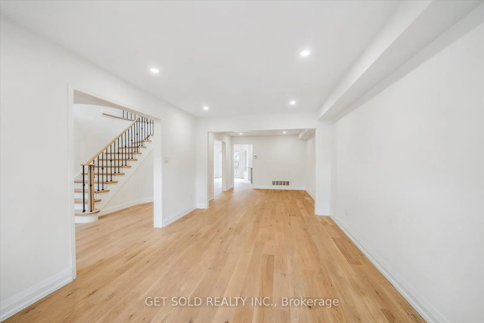 27 Edenbridge Drive