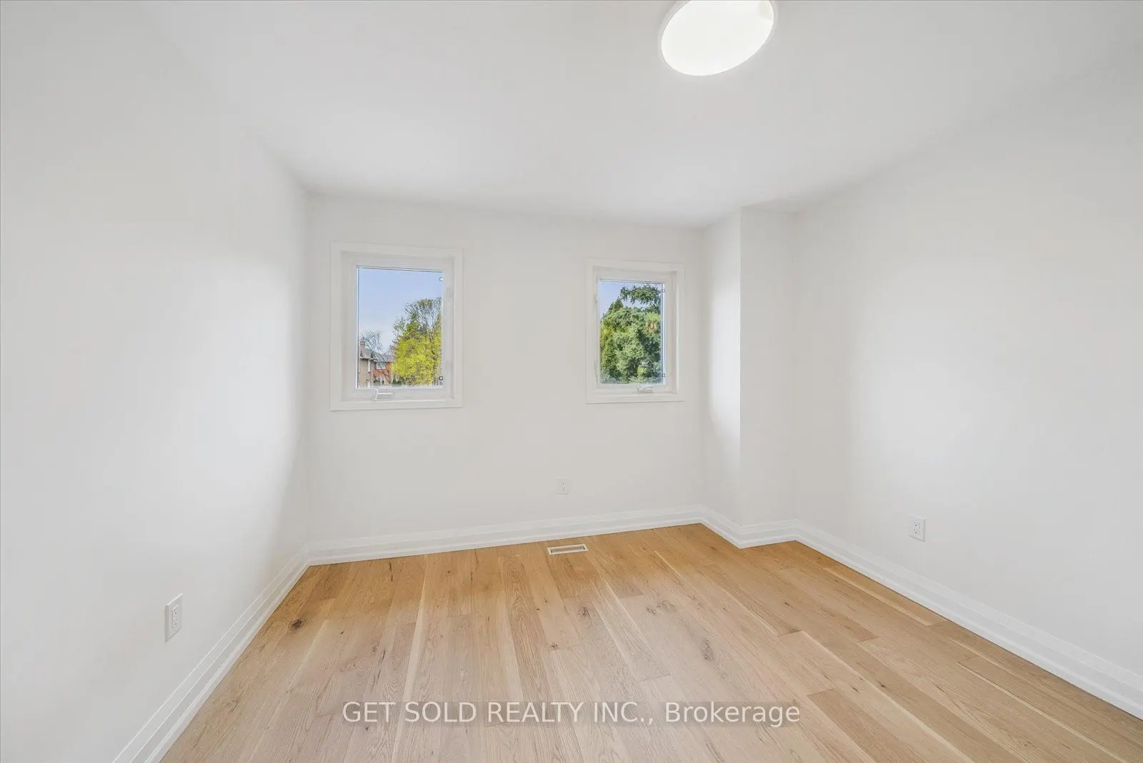 27 Edenbridge Drive