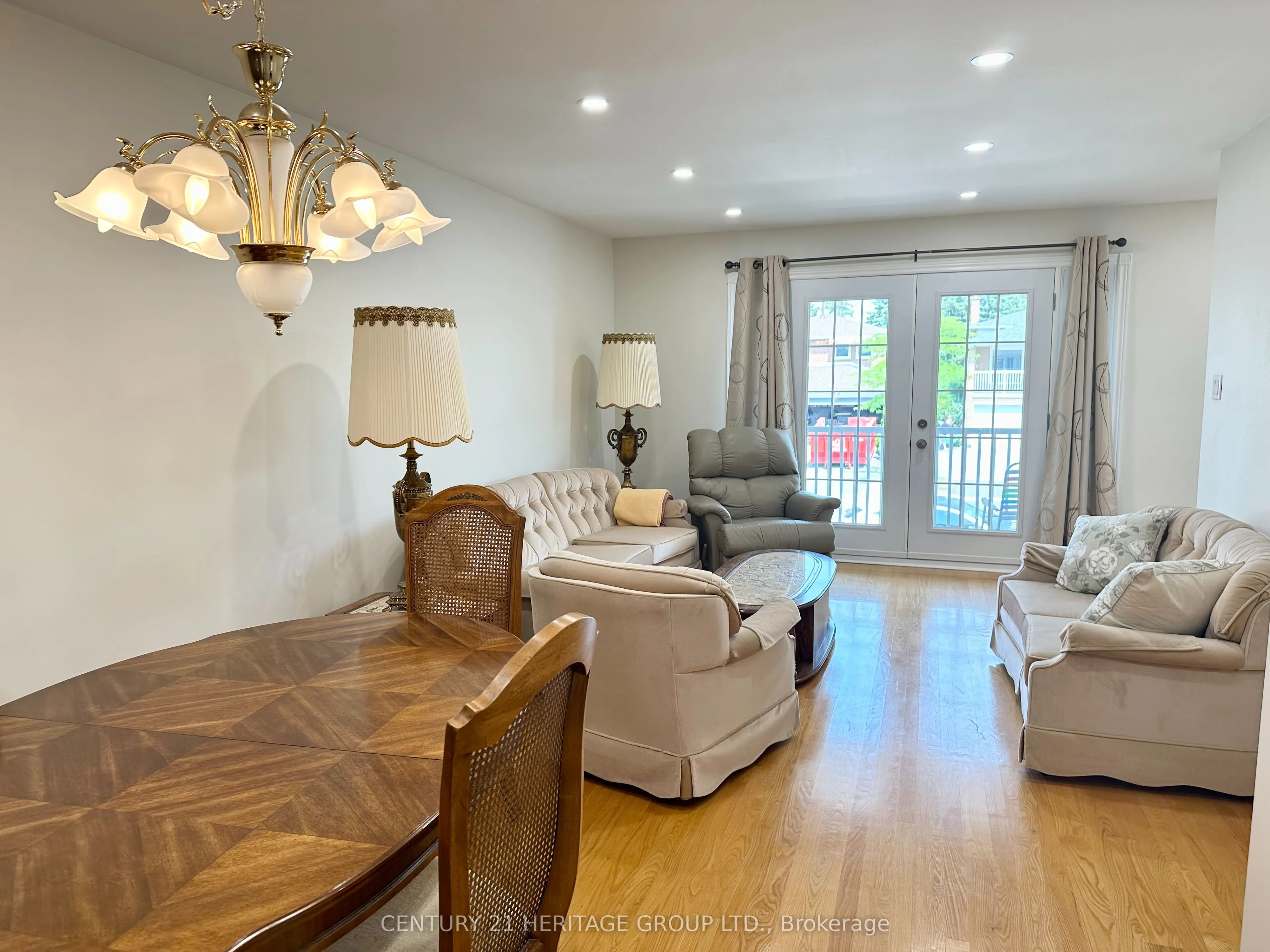 123 Glen Shields Avenue, #Upper