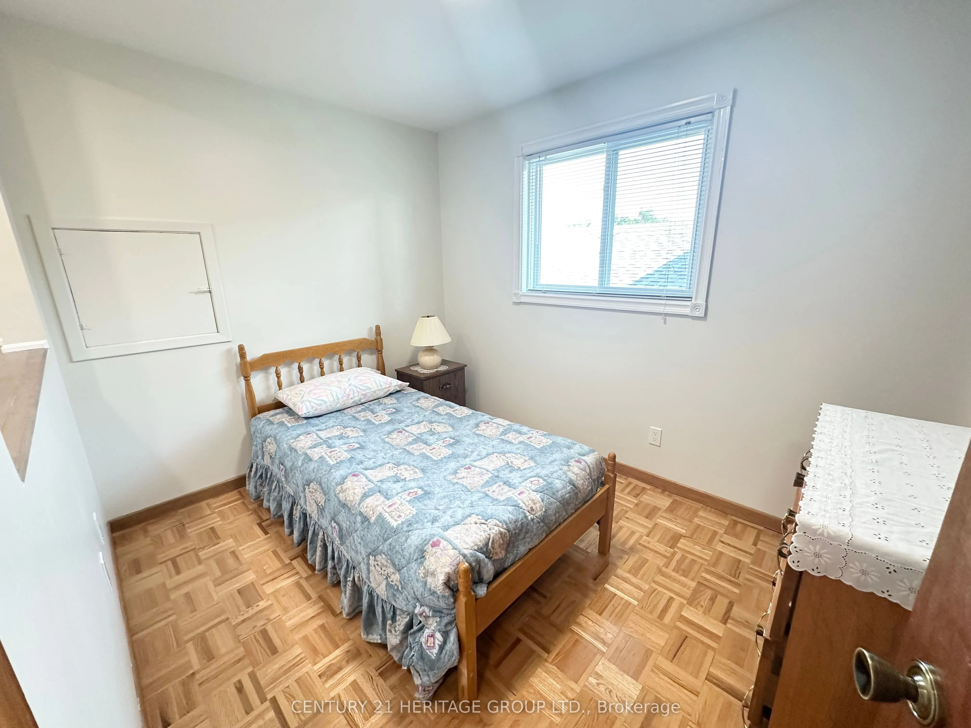123 Glen Shields Avenue, #Upper