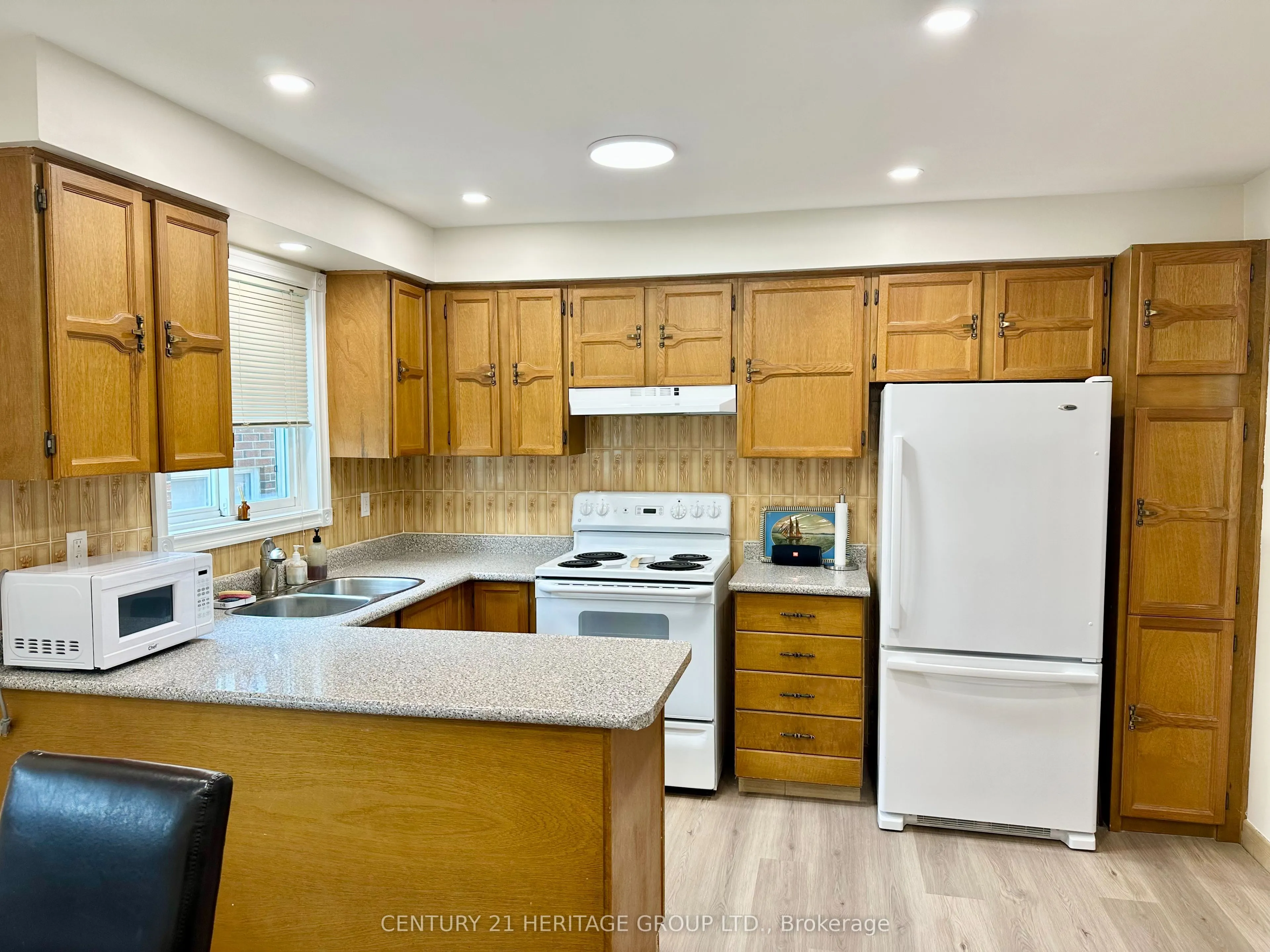 123 Glen Shields Avenue, #Upper