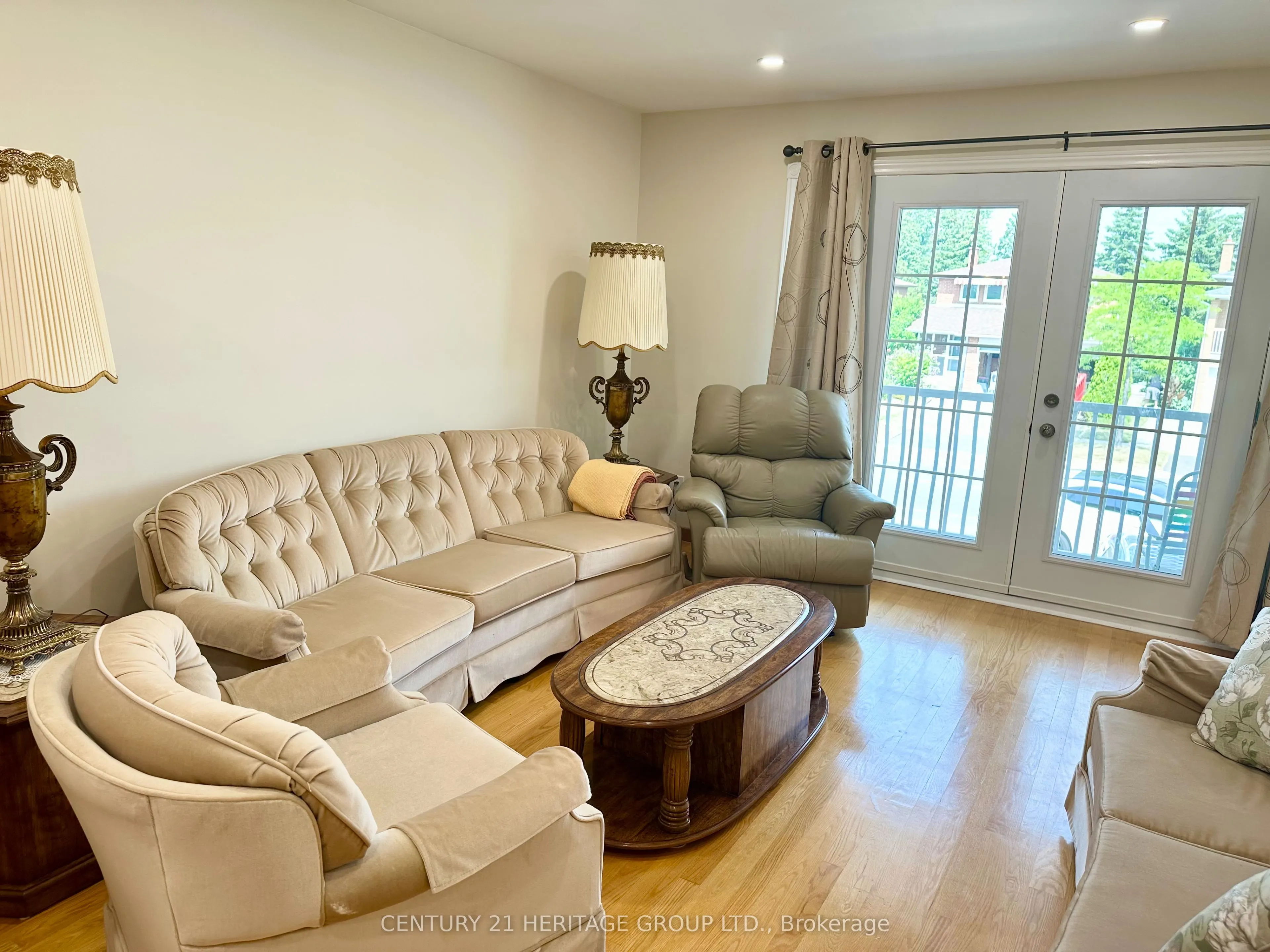 123 Glen Shields Avenue, #Upper