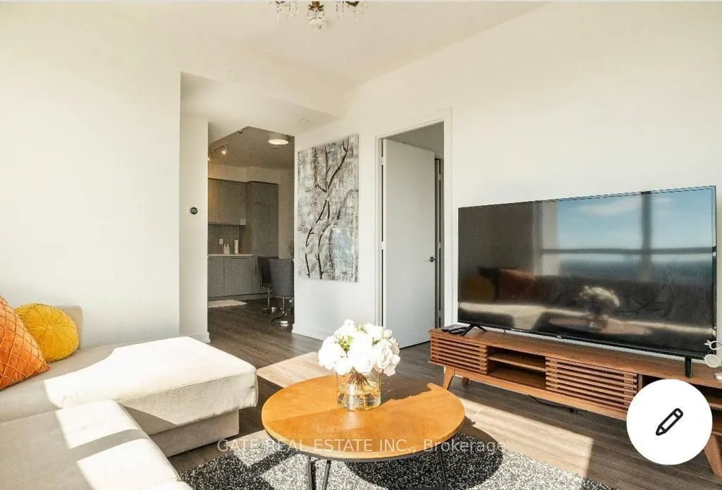1 Grandview Avenue, #912