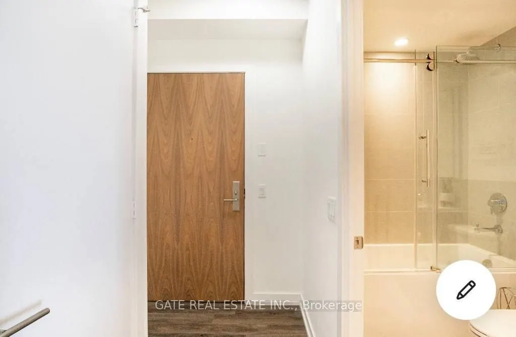 1 Grandview Avenue, #912