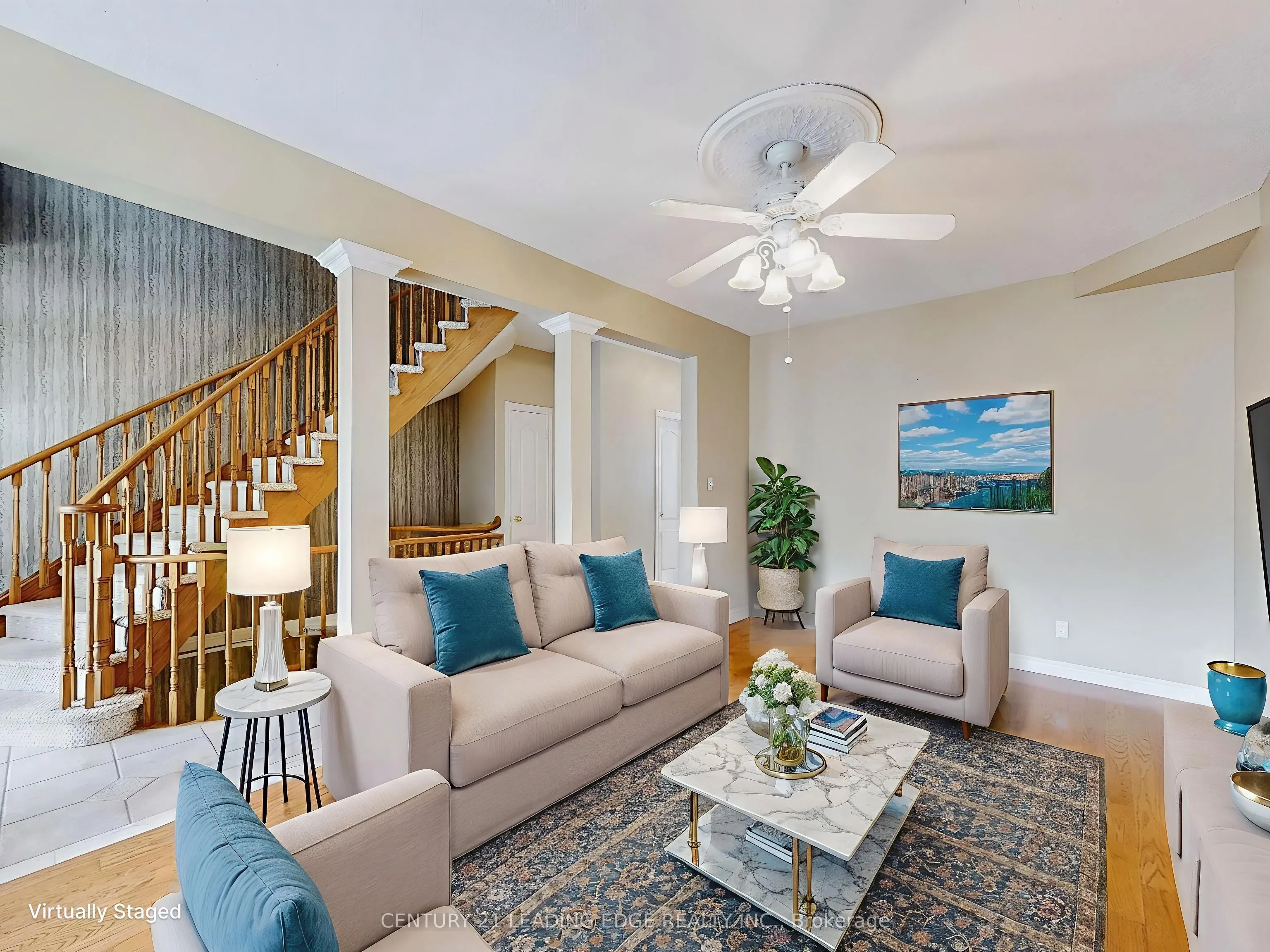 977 Lake Drive E