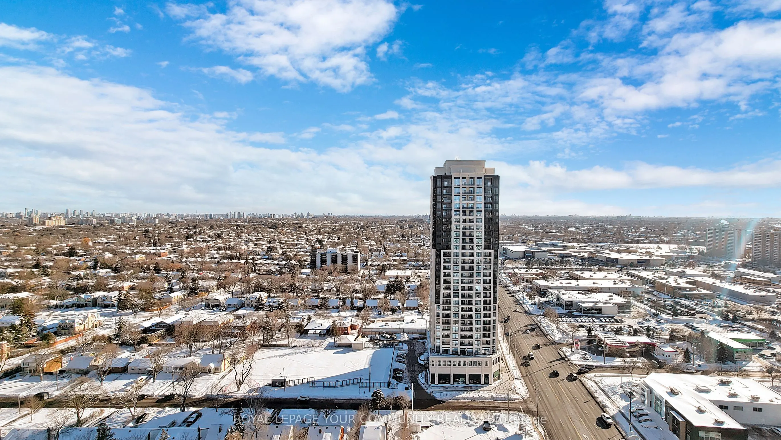 7161 Yonge Street, #2426