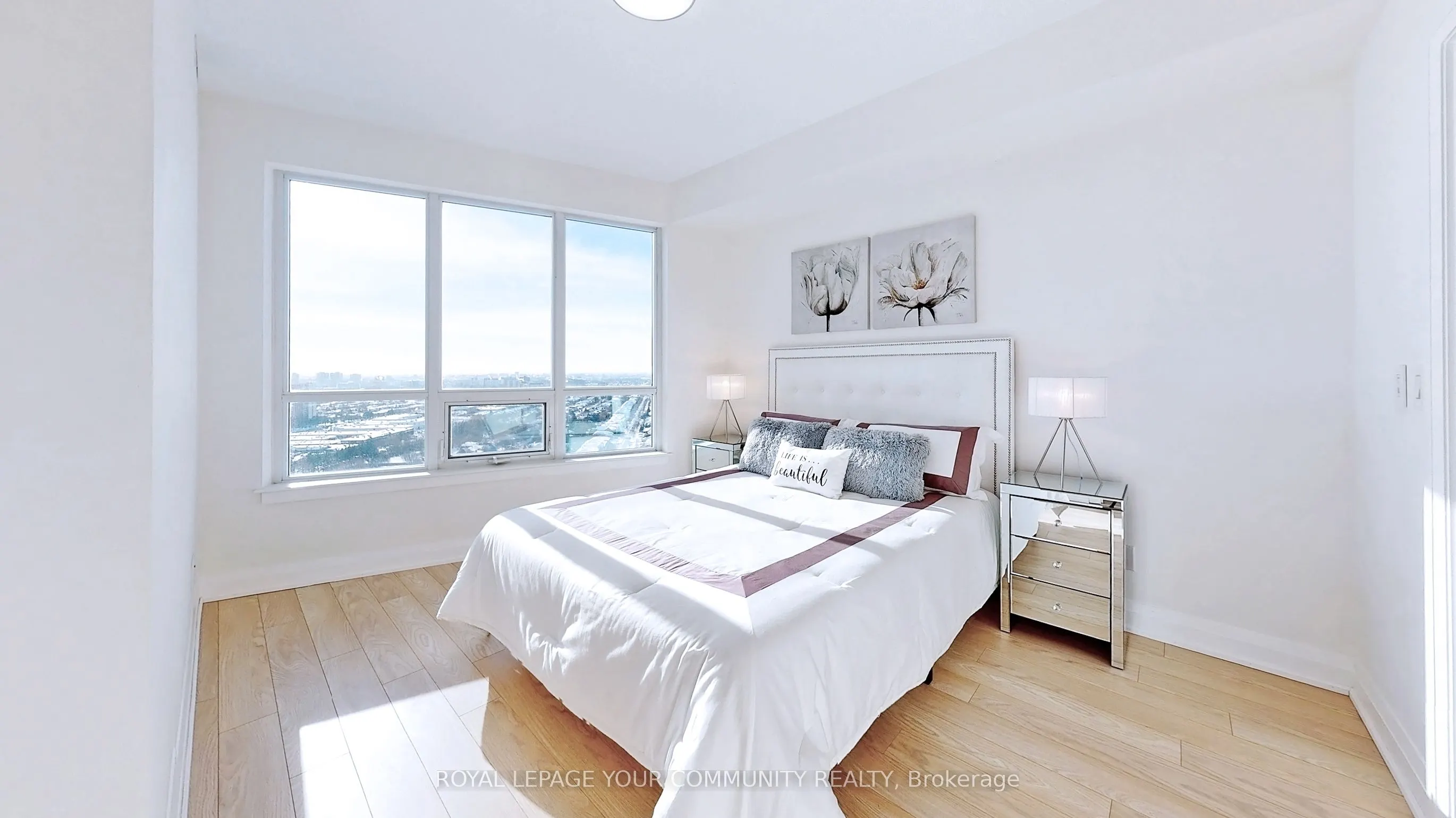 7161 Yonge Street, #2426