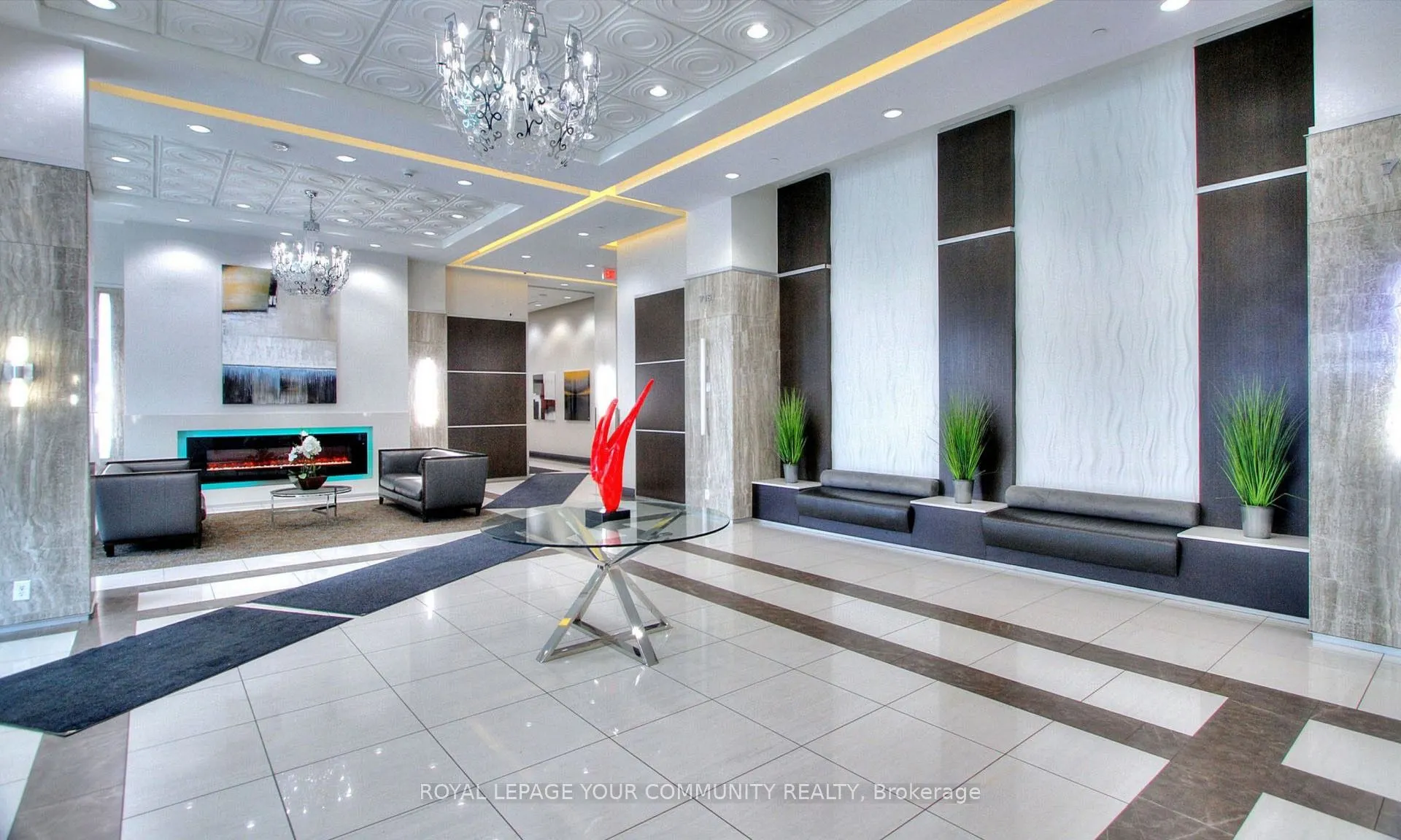 7161 Yonge Street, #2426
