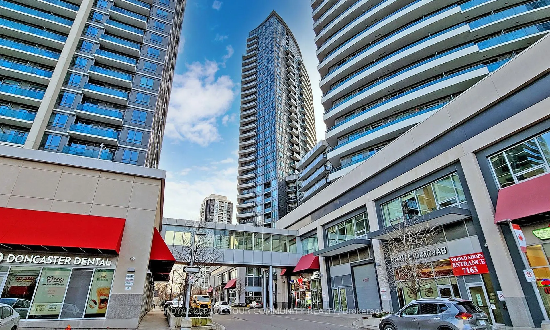 7161 Yonge Street, #2426