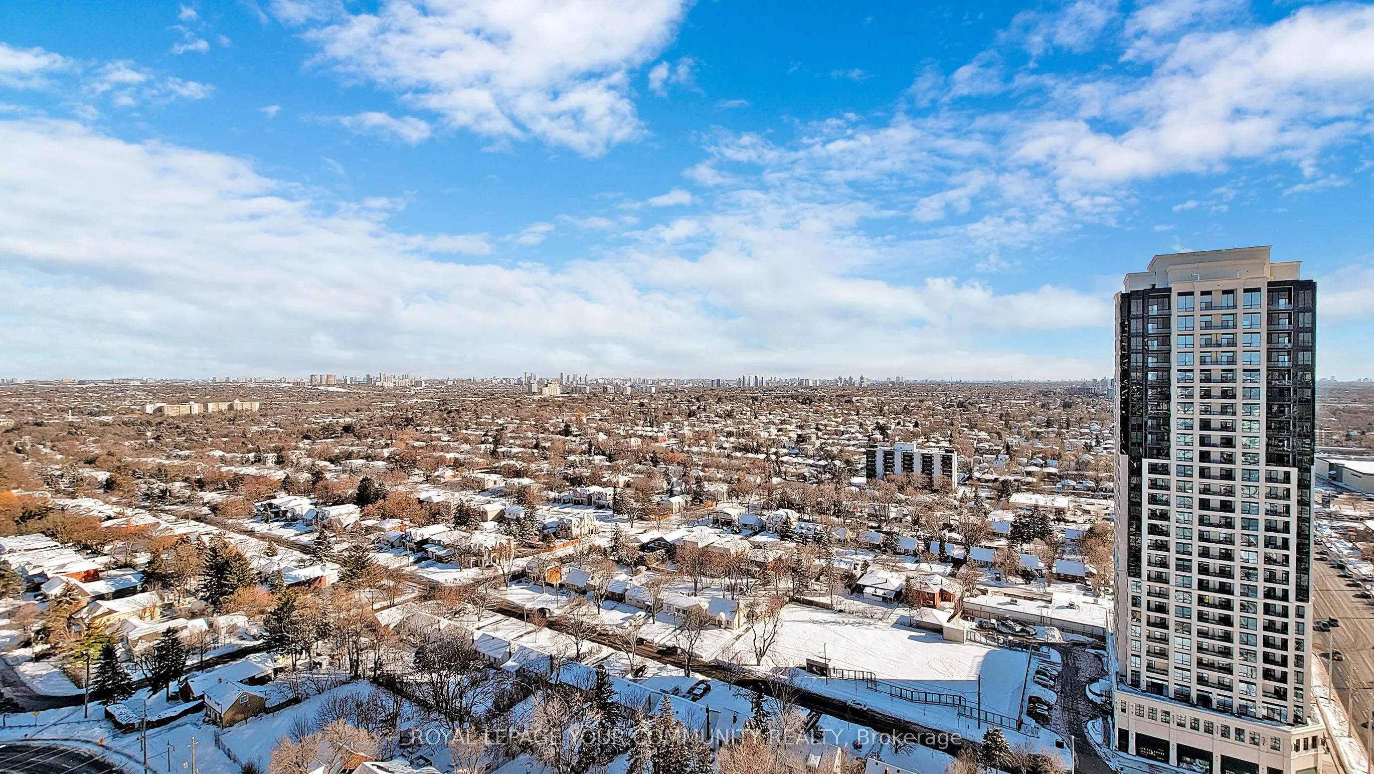7161 Yonge Street, #2426