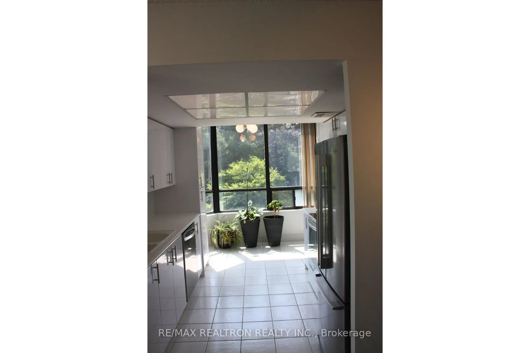 7420 Bathurst Street, #207