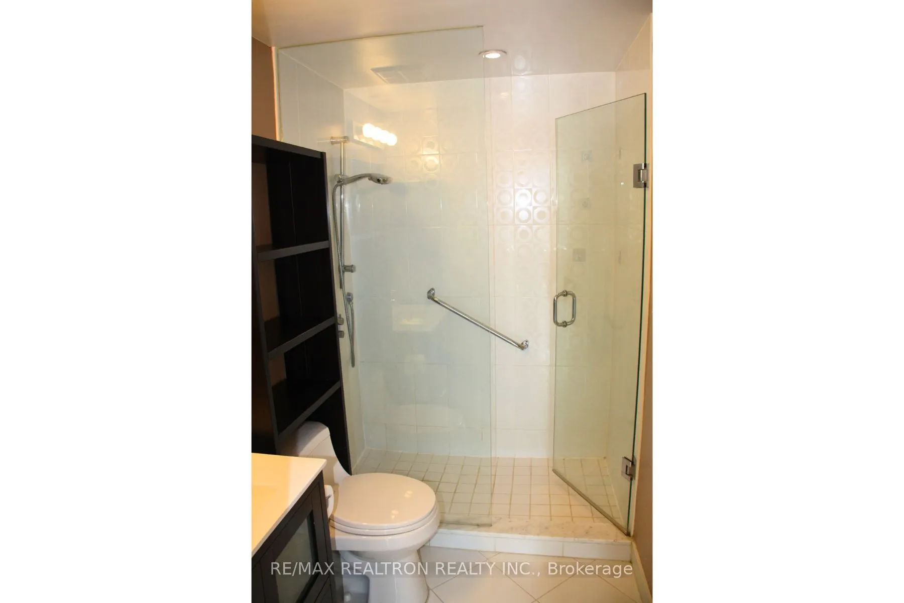 7420 Bathurst Street, #207