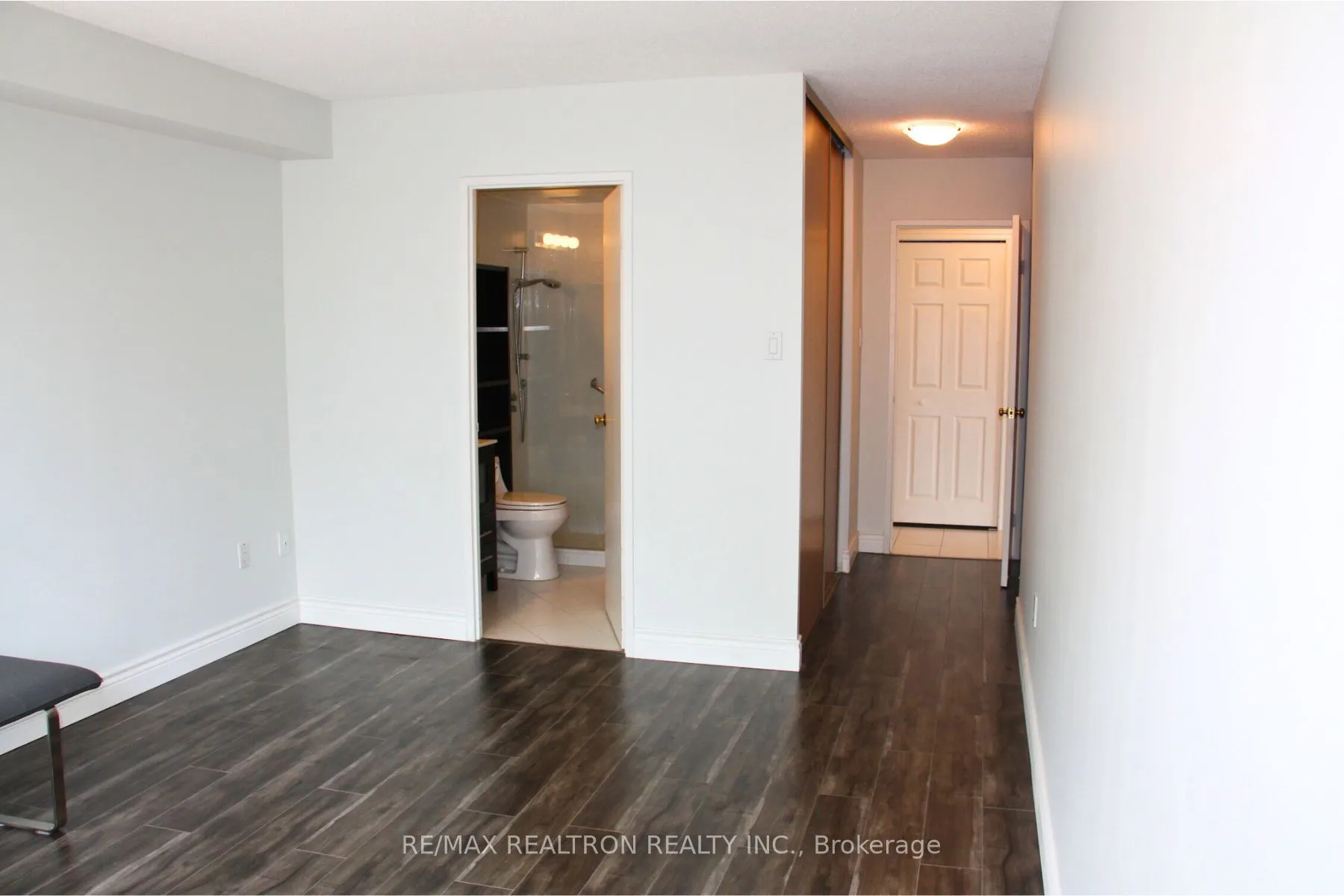 7420 Bathurst Street, #207