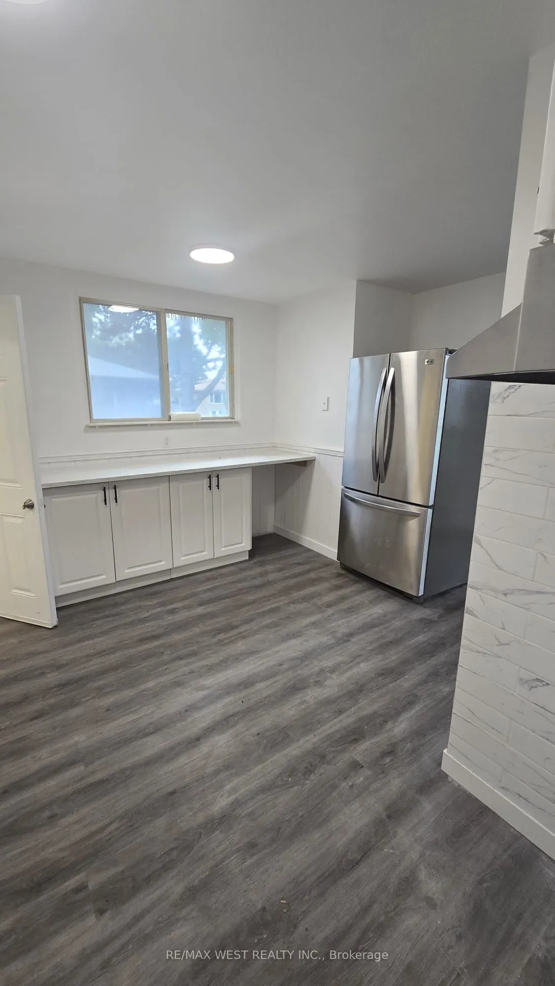 24 Walter Avenue, #Upper