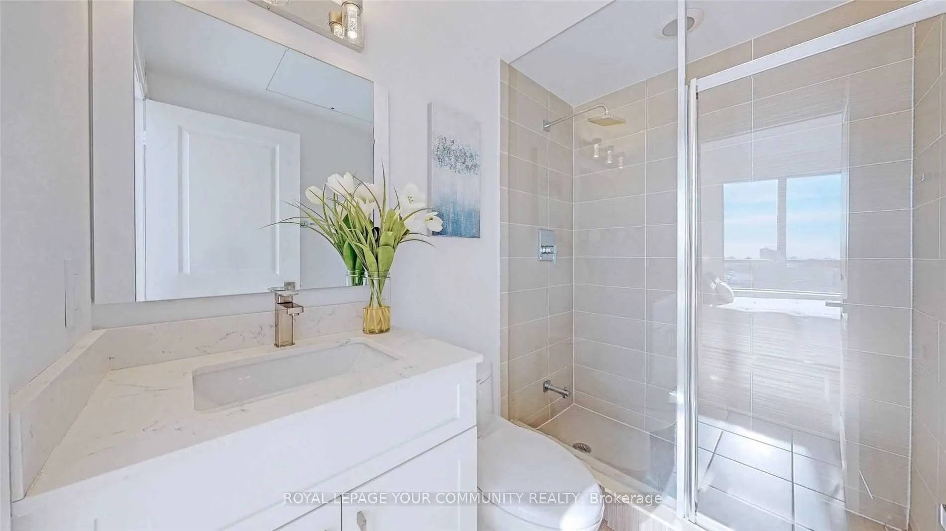 7161 Yonge Street, #2426