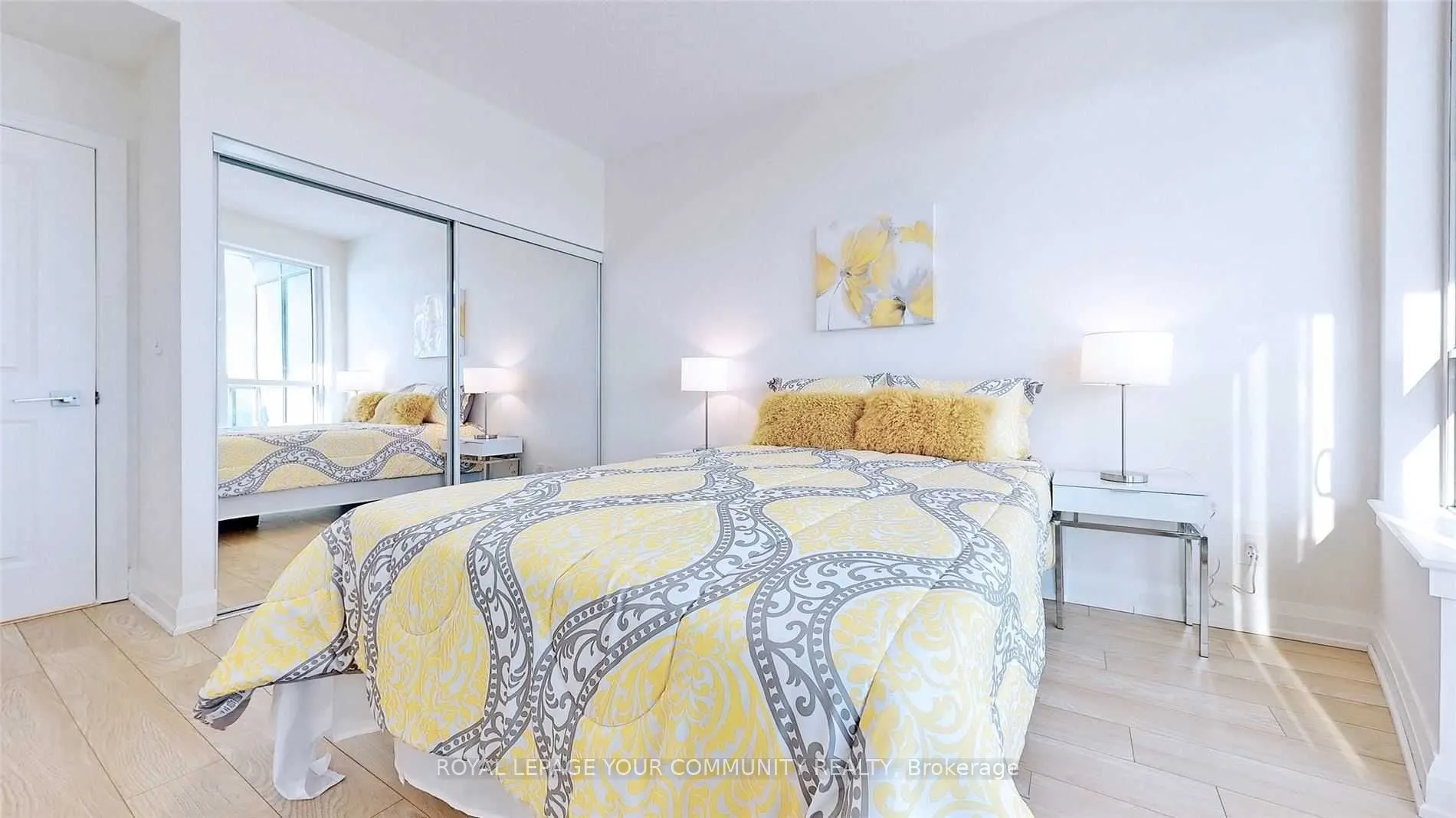 7161 Yonge Street, #2426