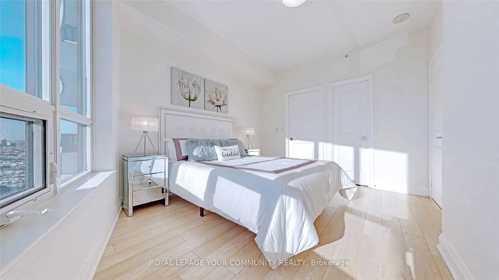 7161 Yonge Street, #2426