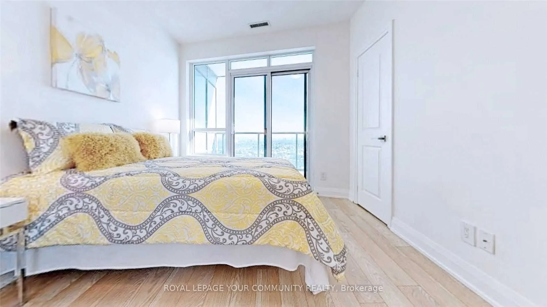 7161 Yonge Street, #2426