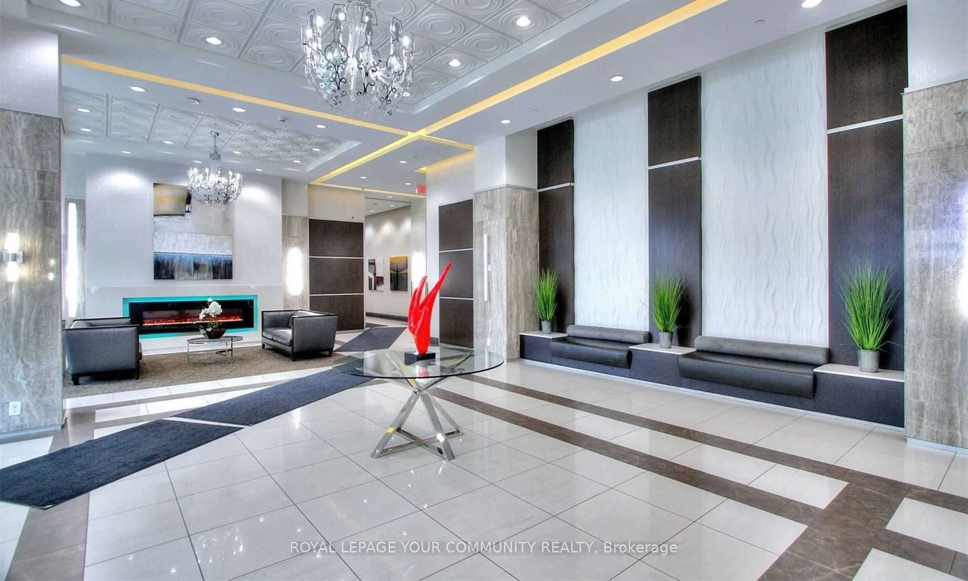 7161 Yonge Street, #2426